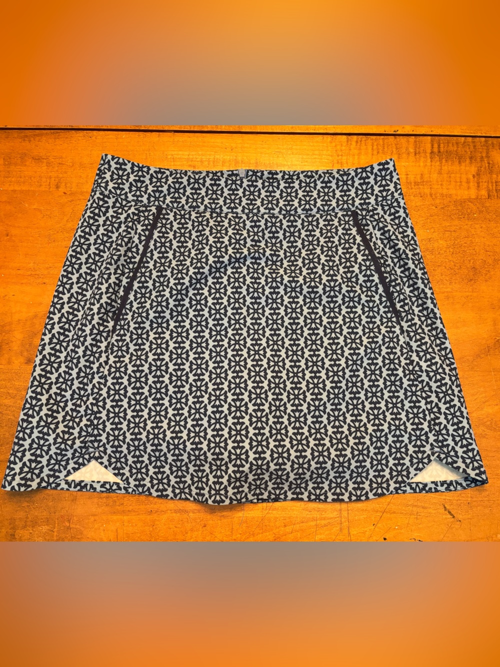 Vineyard Vines Navy and White tennis Skort